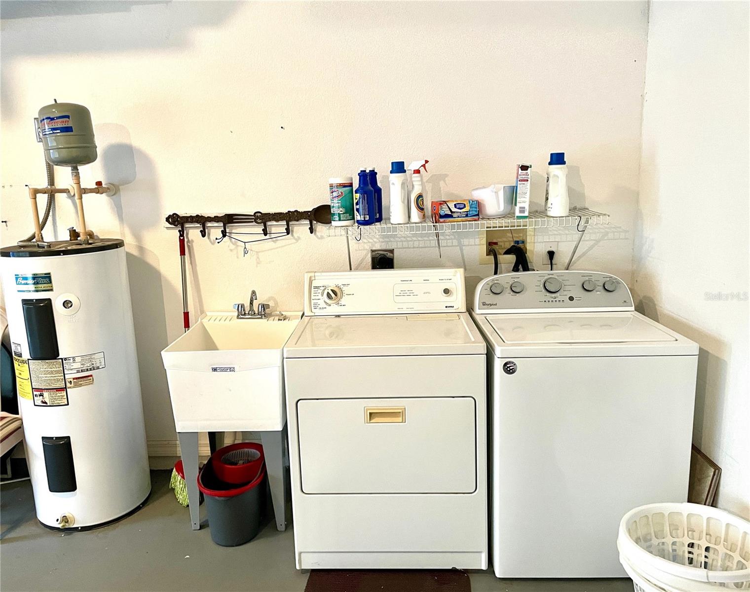 Image 49 of 70 For 1431 Red Oak Lane