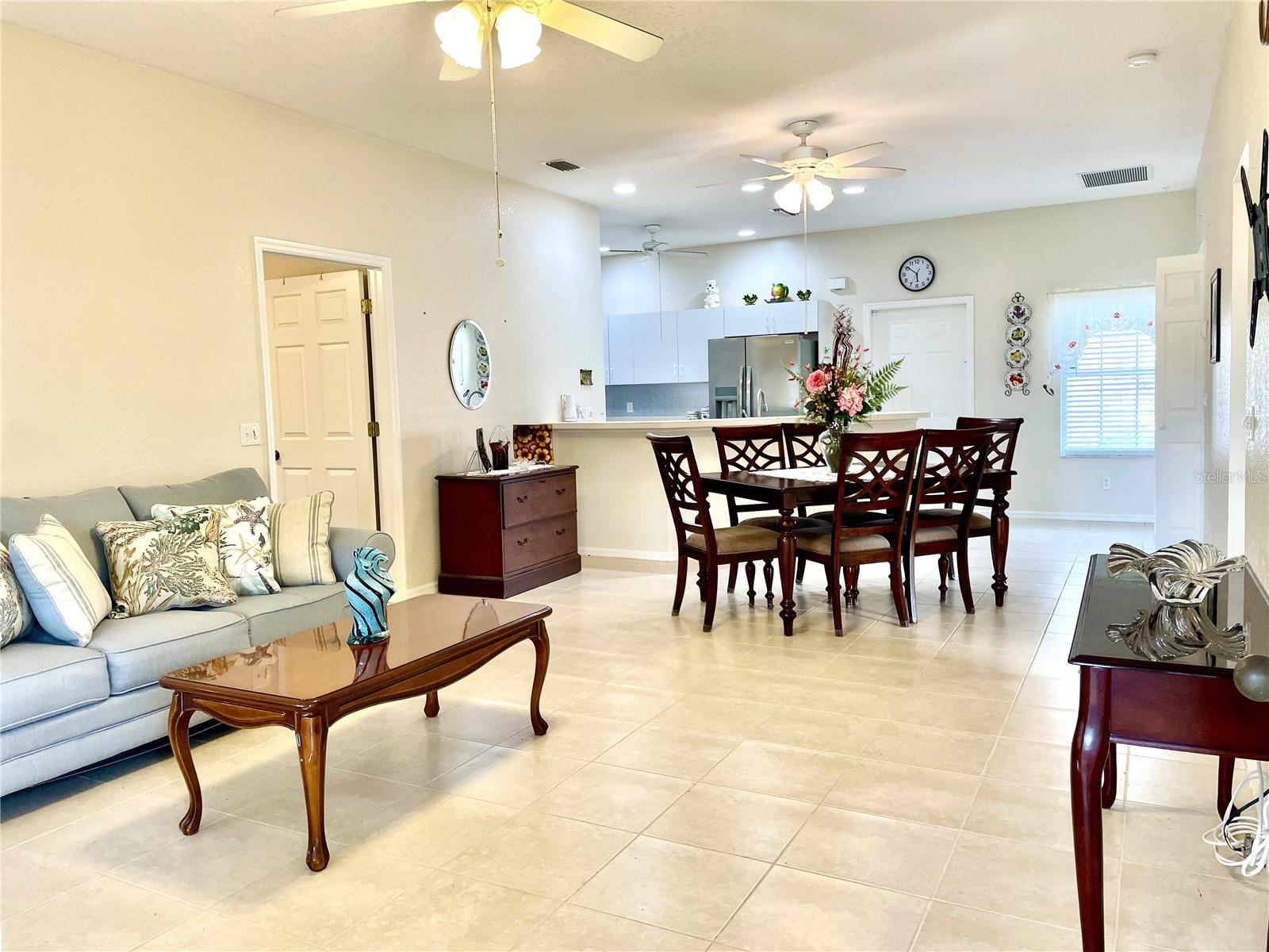 Image 9 of 70 For 1431 Red Oak Lane