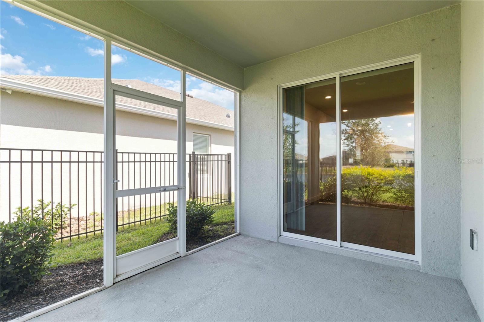 Image 31 of 43 For 16824 Canopy Garden Drive