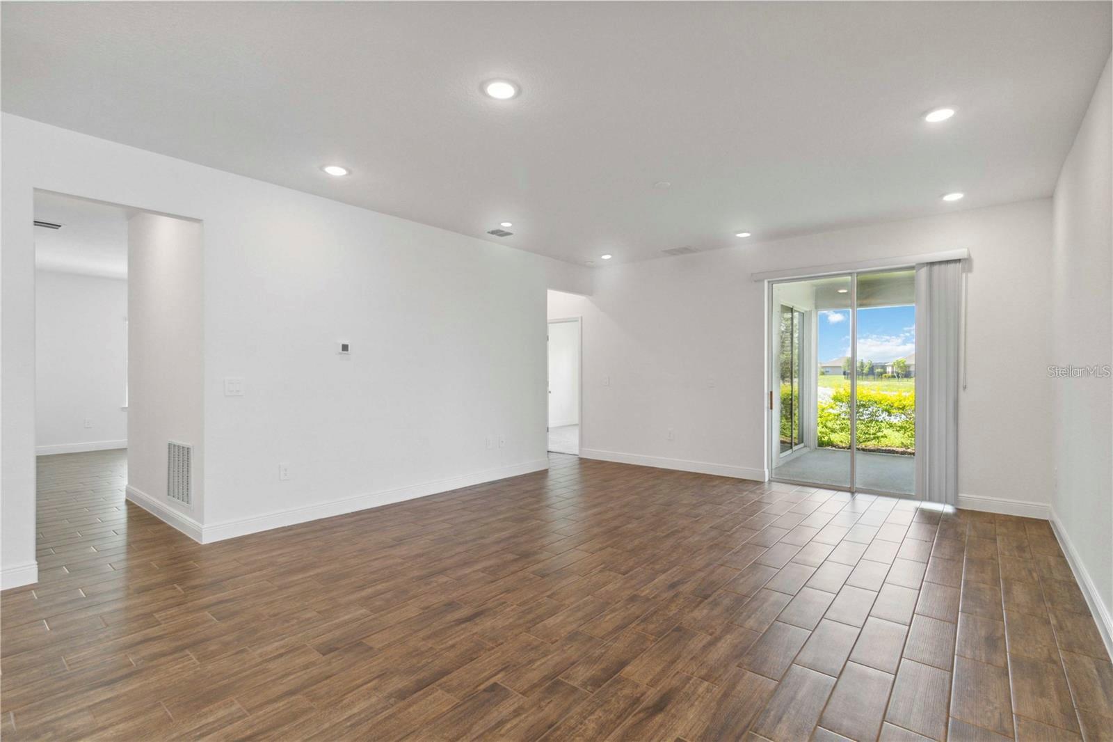 Image 9 of 43 For 16824 Canopy Garden Drive