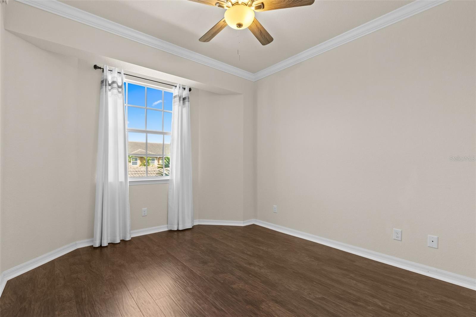 Image 17 of 34 For 1051 Winding Pines Circle 203