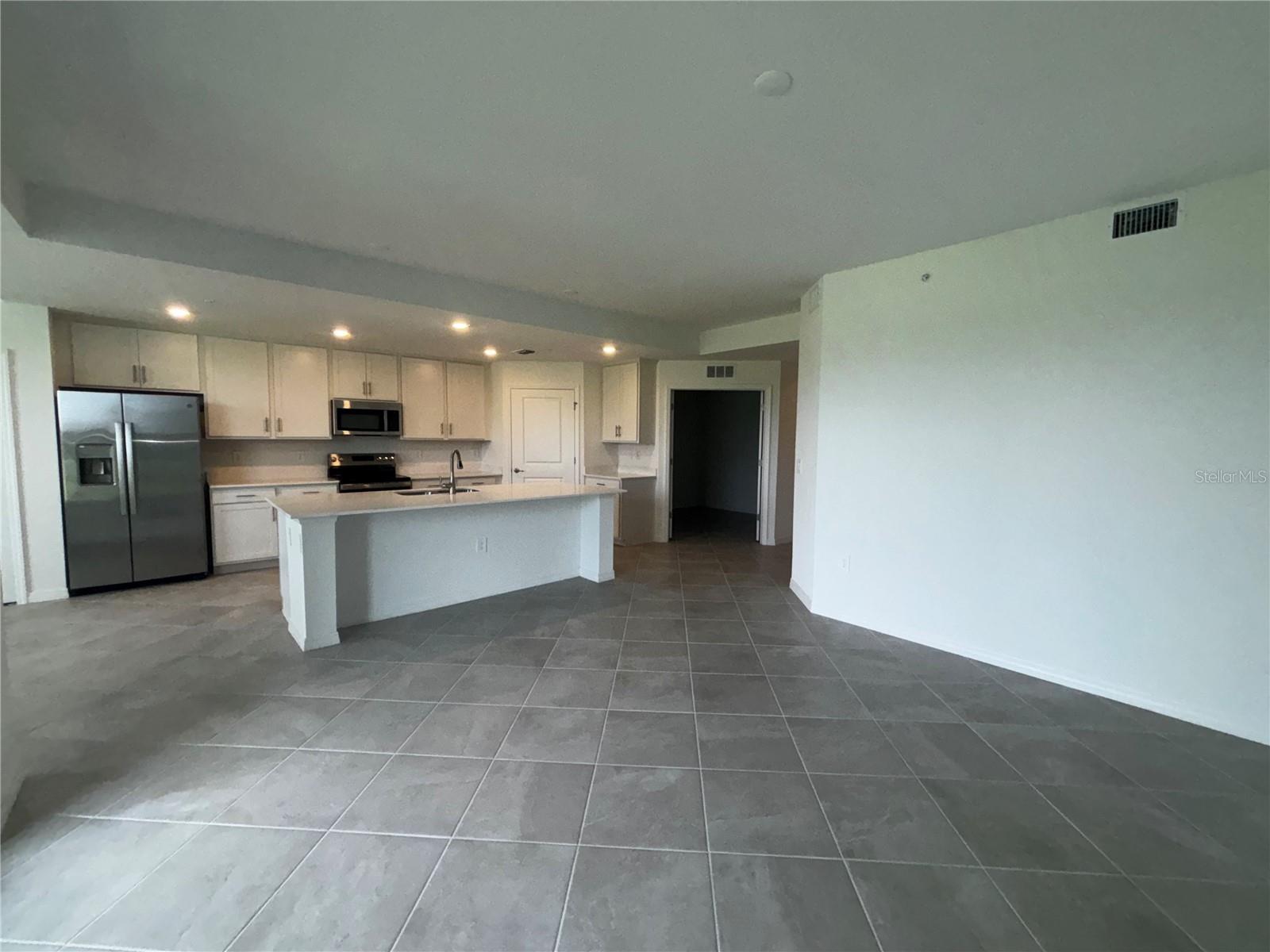 Image 10 of 42 For 12470 Wellen Golf Street 203