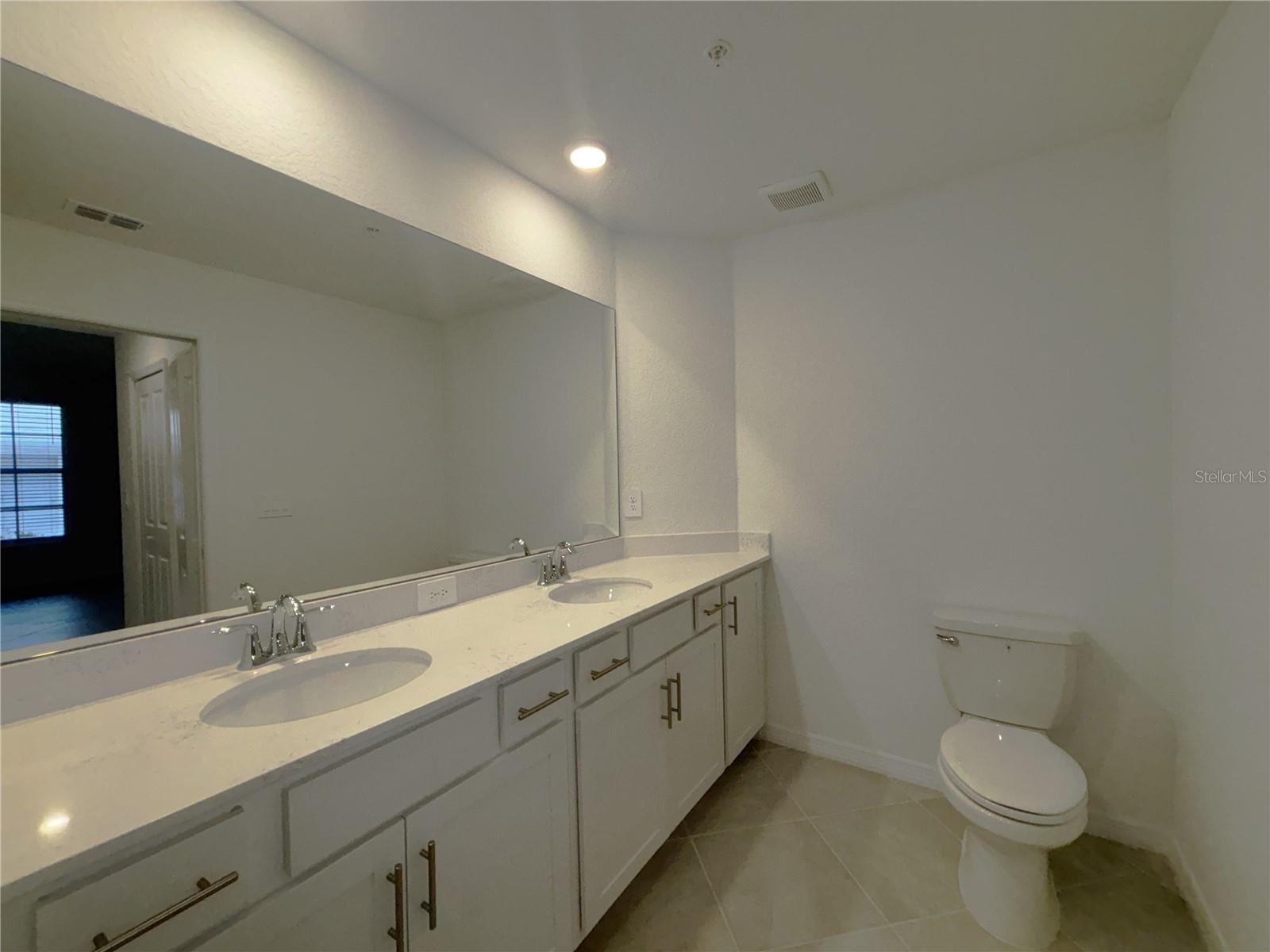 Image 15 of 42 For 12470 Wellen Golf Street 203