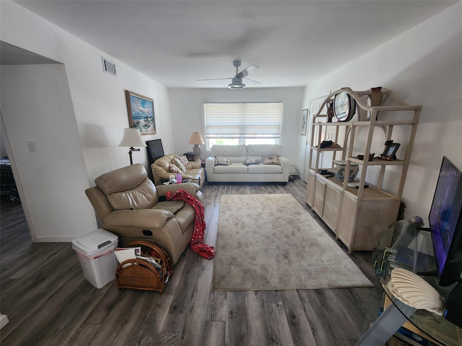 Image 2 of 11 For 4158 Tamiami Trail U4