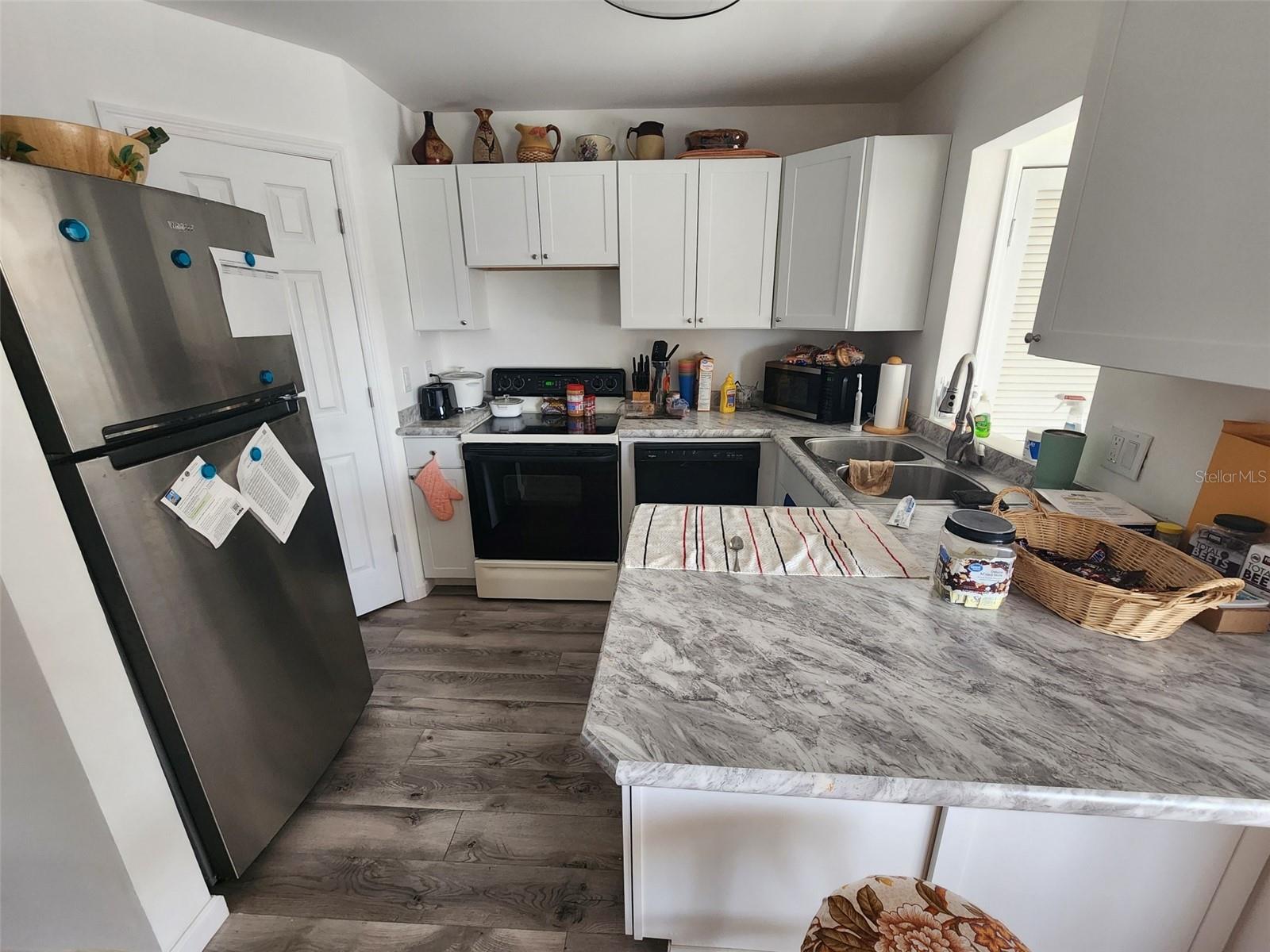Image 3 of 11 For 4158 Tamiami Trail U4