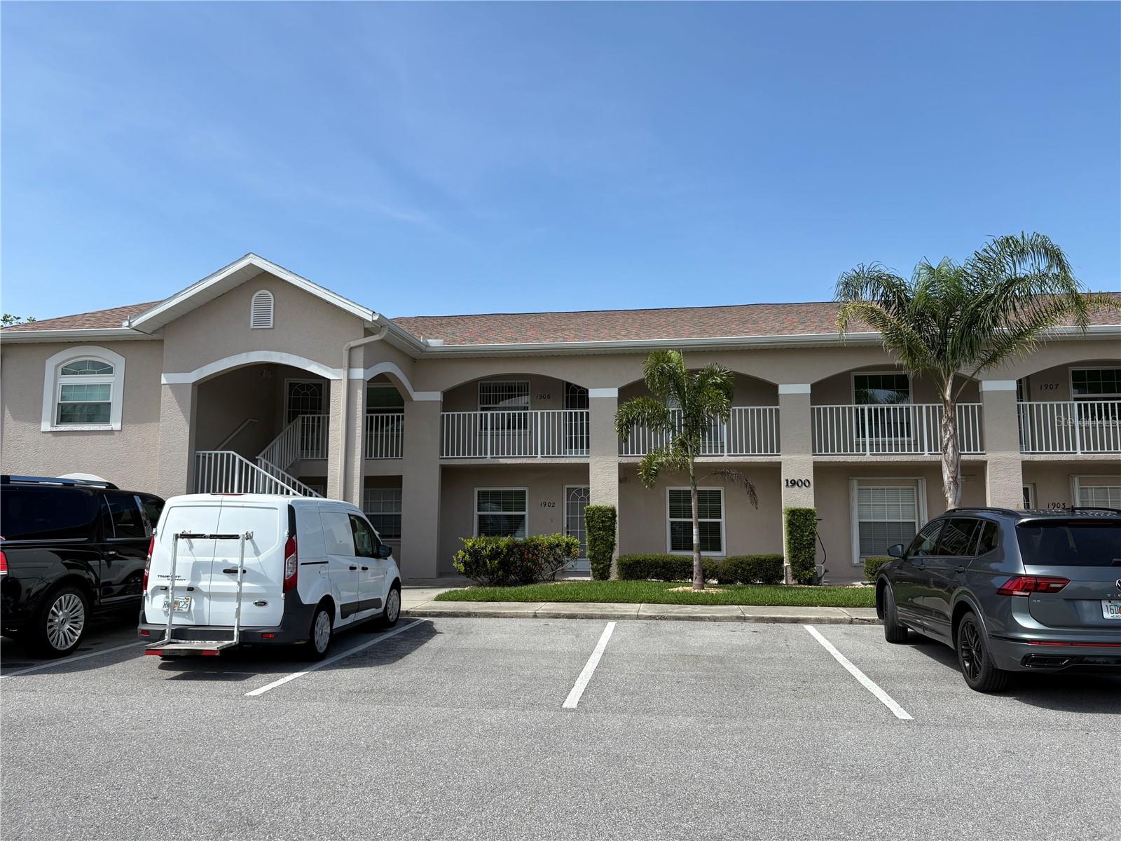 Image 3 of 32 For 11644 Egret Circle 1901