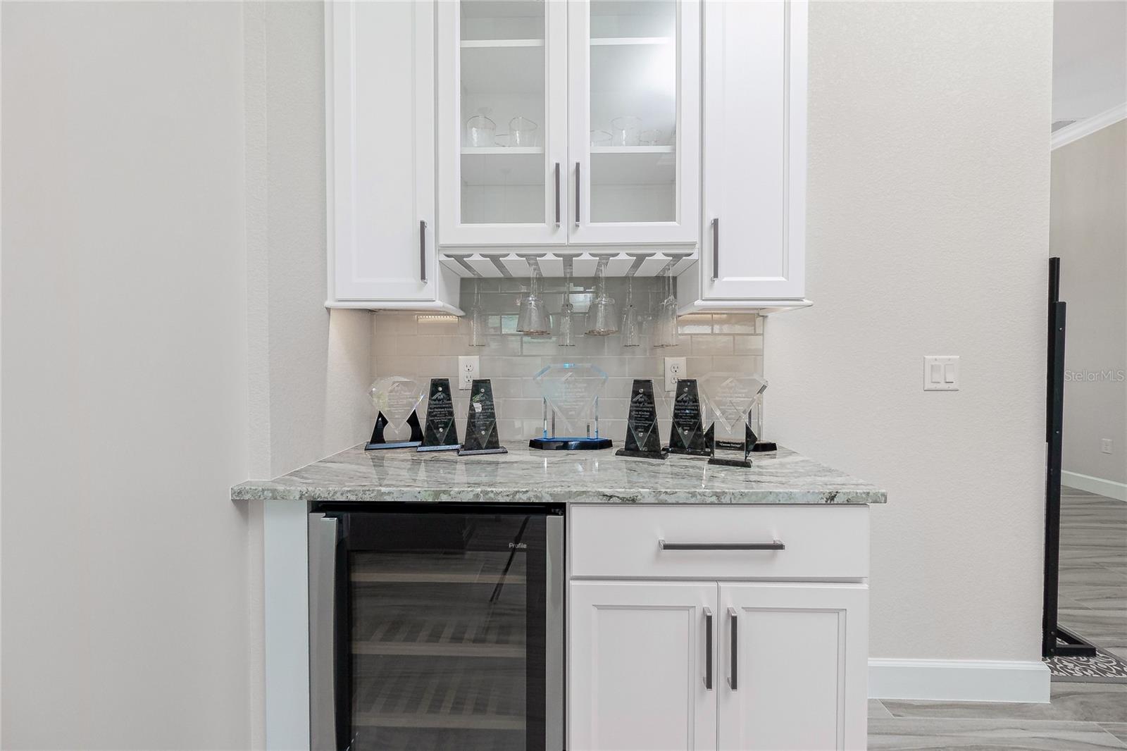 Image 10 of 61 For 609 Monaco Drive