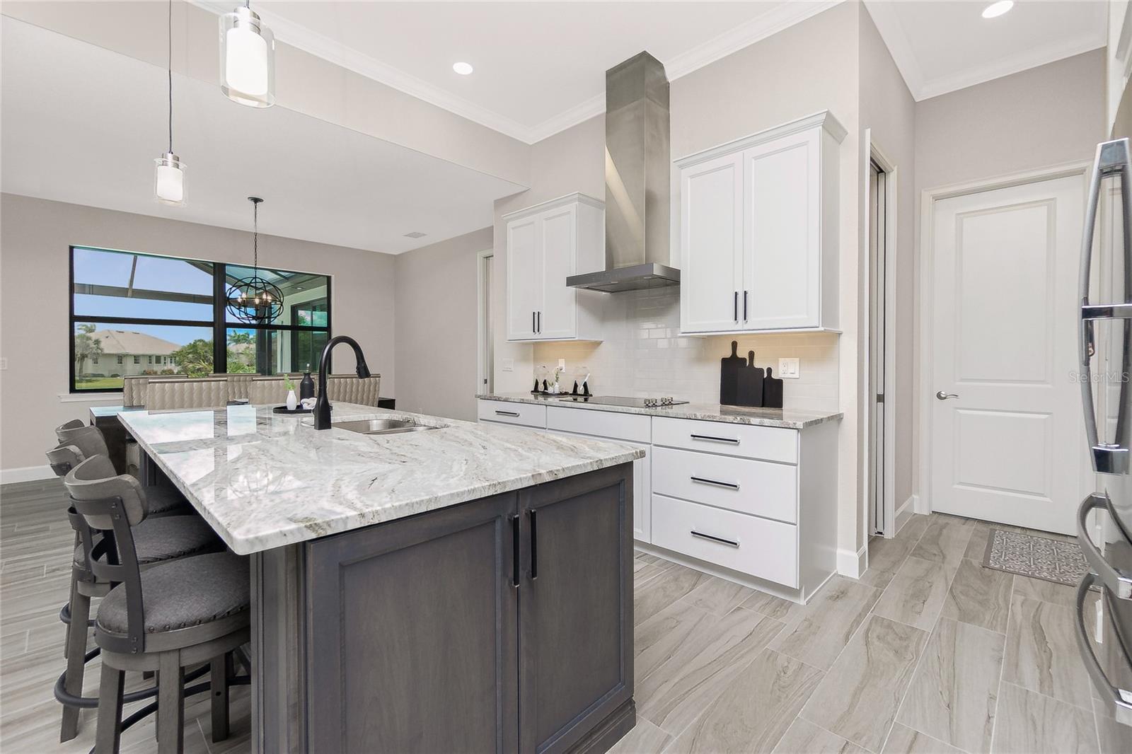 Image 13 of 61 For 609 Monaco Drive