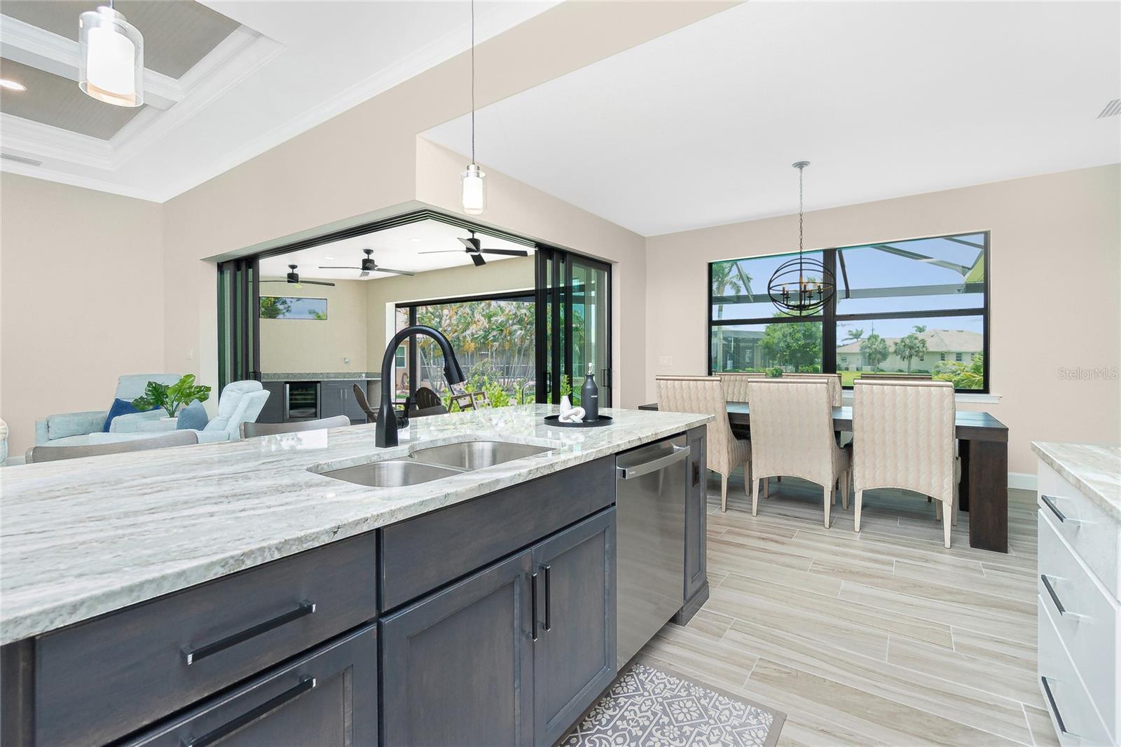 Image 16 of 61 For 609 Monaco Drive