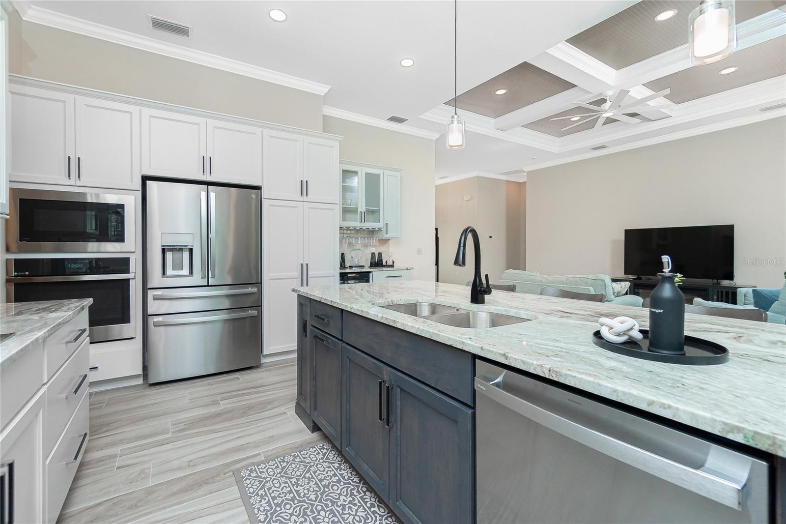 Image 20 of 61 For 609 Monaco Drive