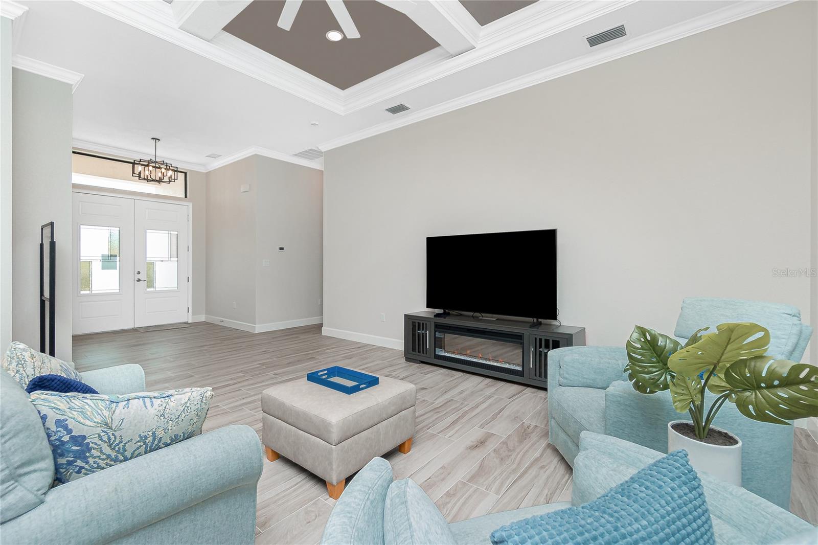 Image 7 of 61 For 609 Monaco Drive