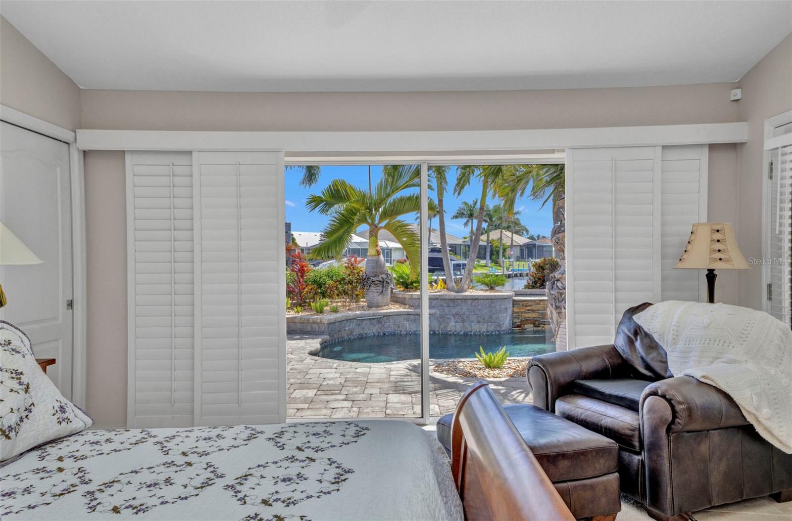 Image 13 of 99 For 250 Freeport Court