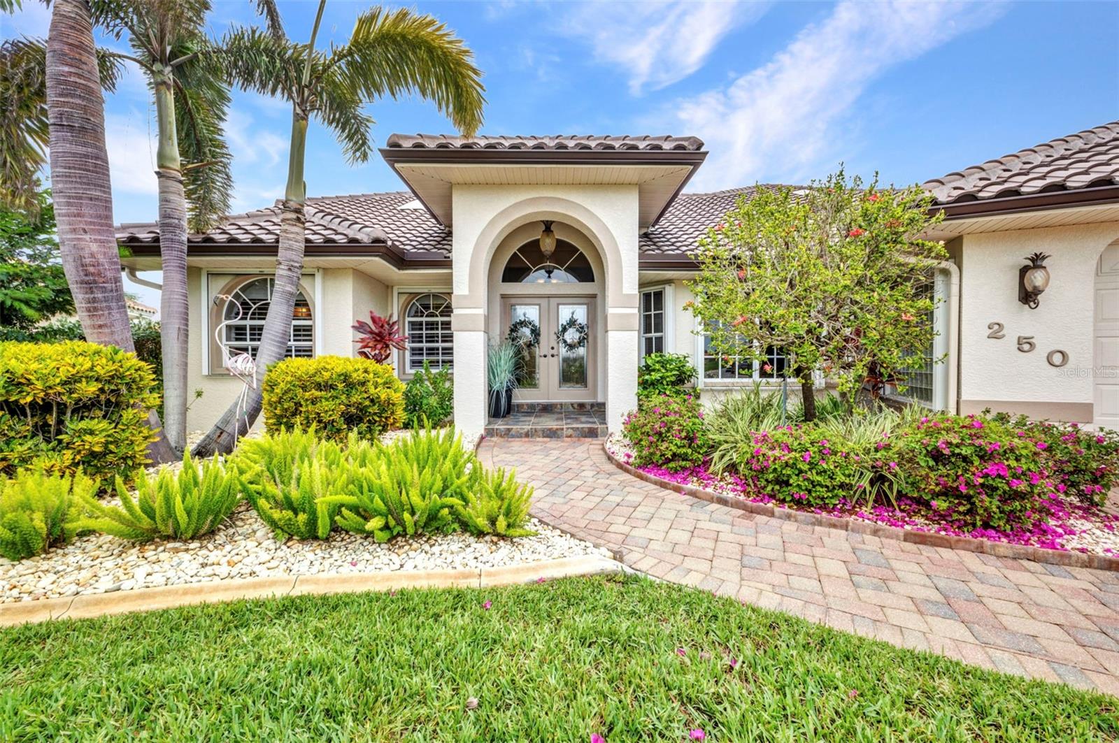 Image 2 of 99 For 250 Freeport Court