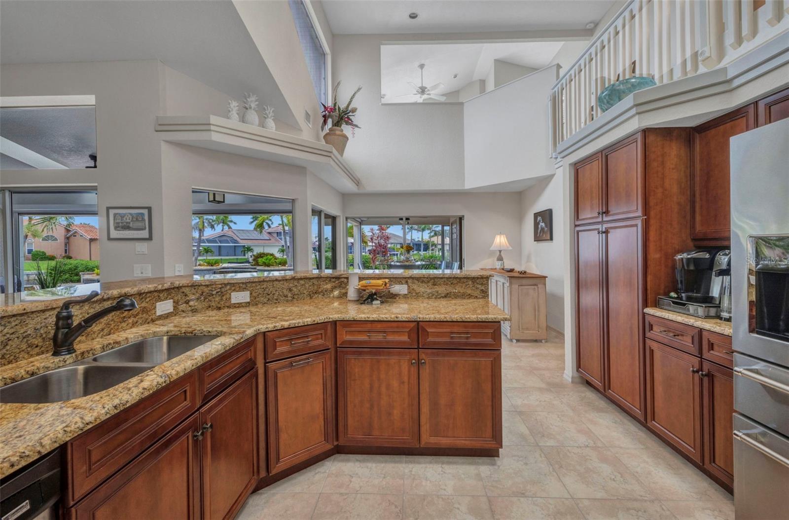 Image 35 of 99 For 250 Freeport Court