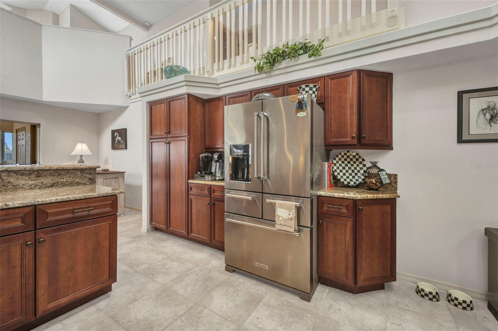 Image 36 of 99 For 250 Freeport Court
