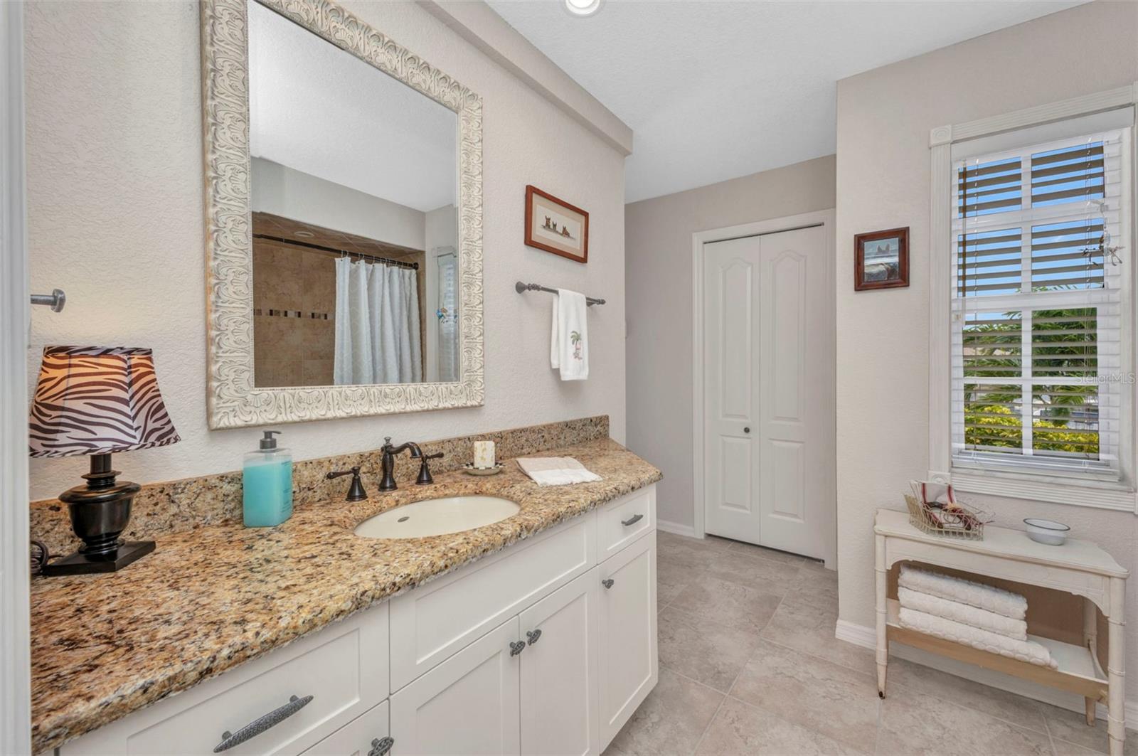 Image 45 of 99 For 250 Freeport Court