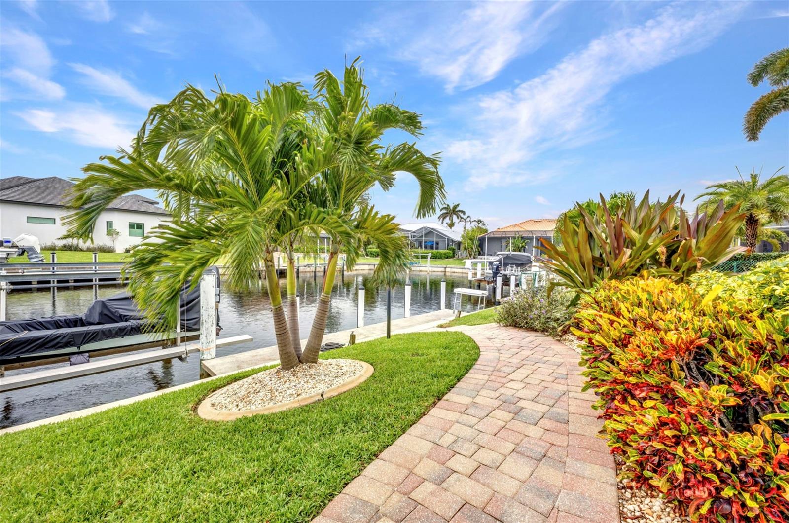 Image 76 of 99 For 250 Freeport Court