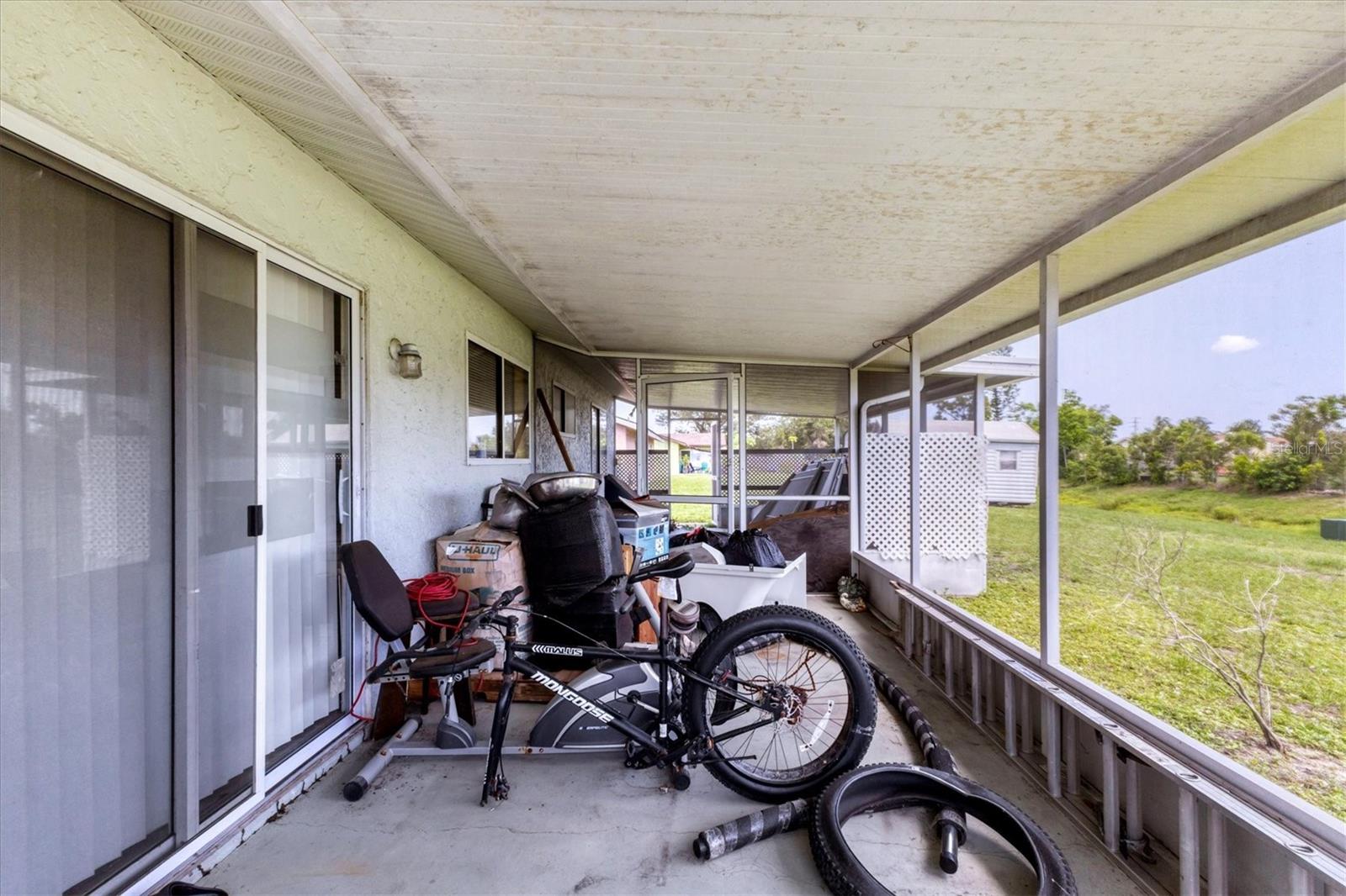 Image 20 of 25 For 5983 Hobhill Avenue