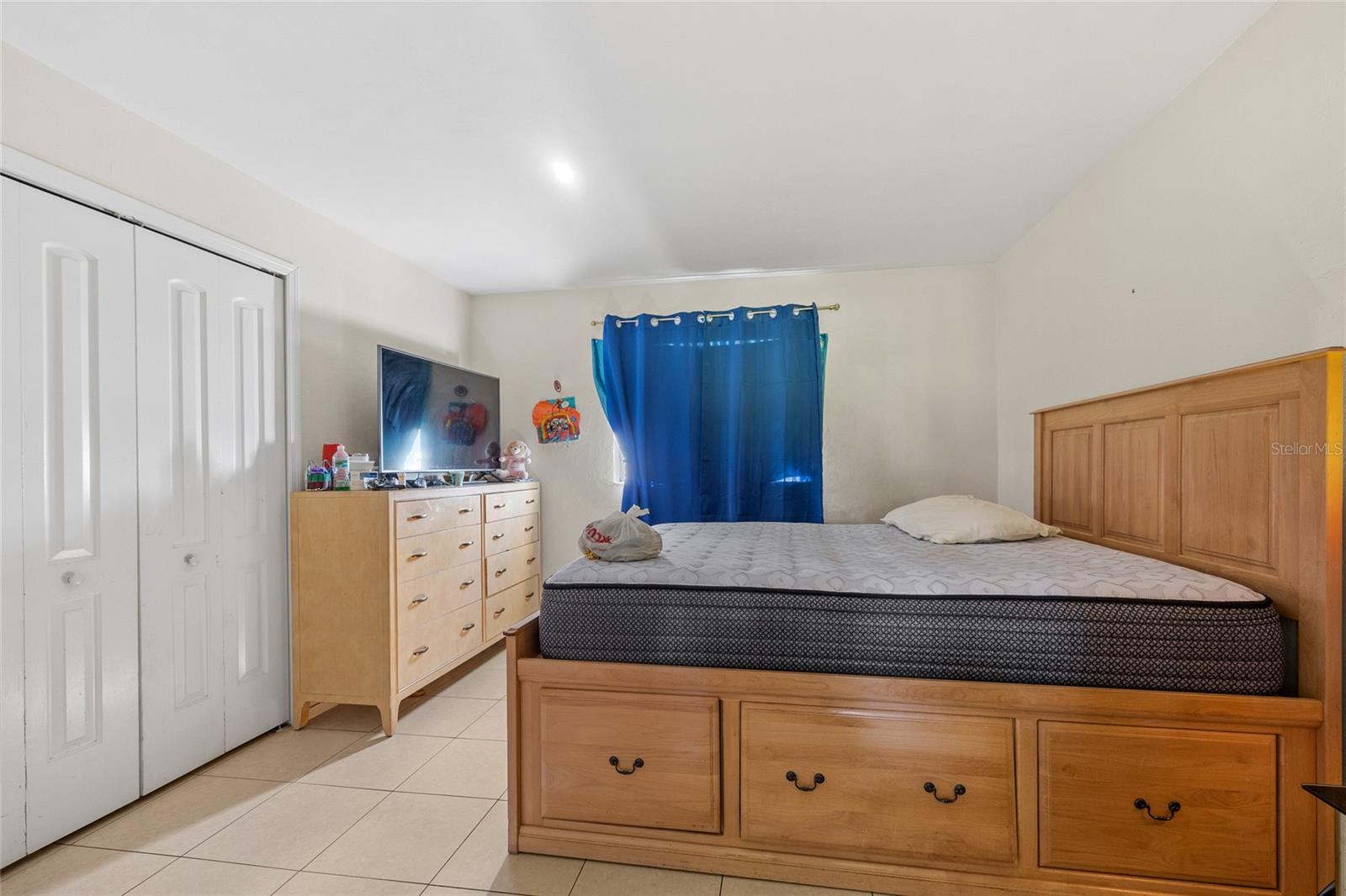 Image 10 of 30 For 6220 Meadowview Circle