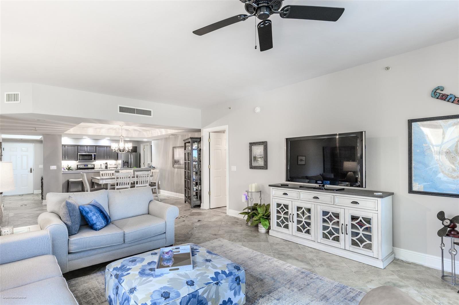 Image 34 of 59 For 3313 Sunset Key Cir  107