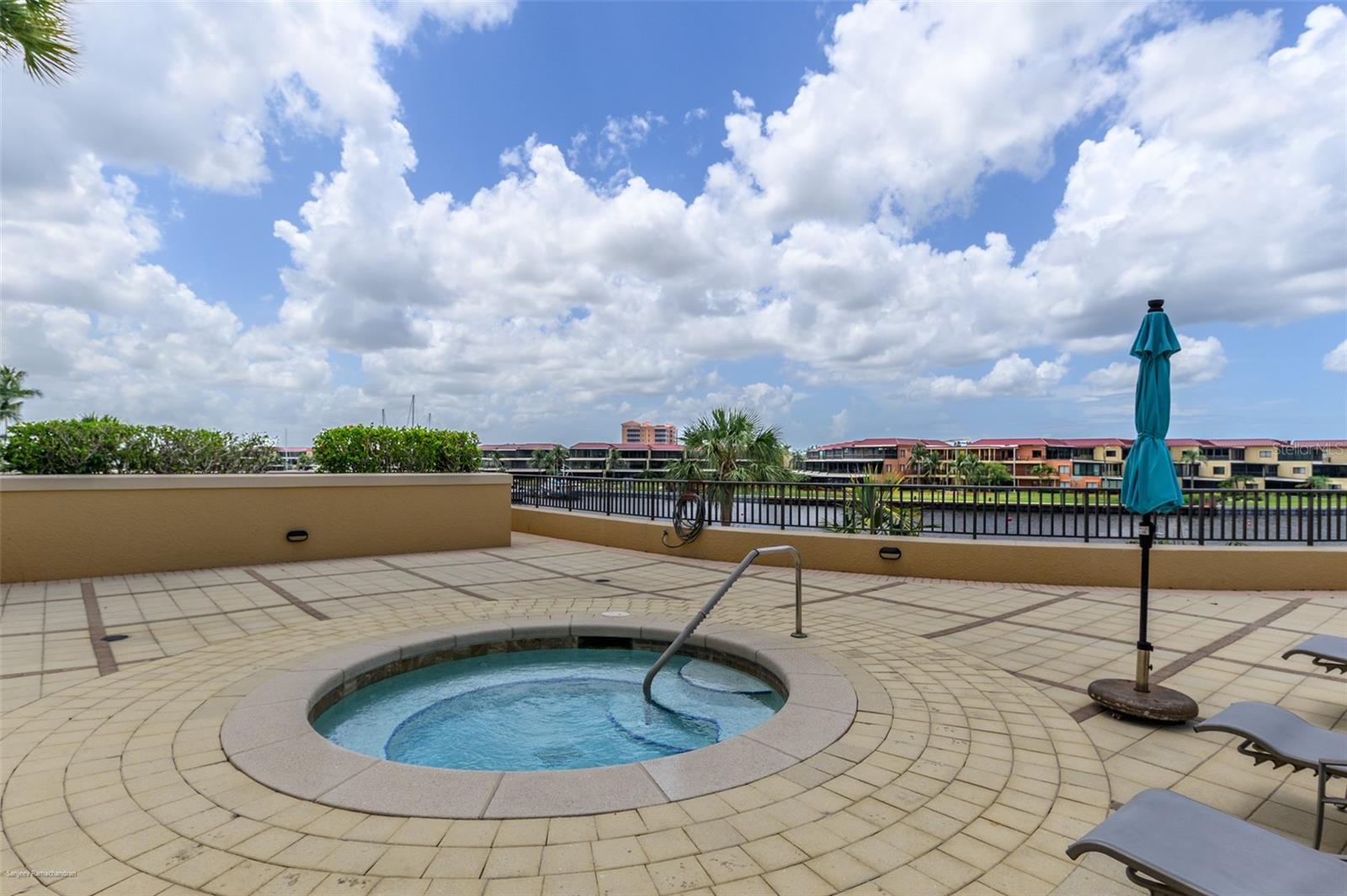 Image 56 of 59 For 3313 Sunset Key Cir  107