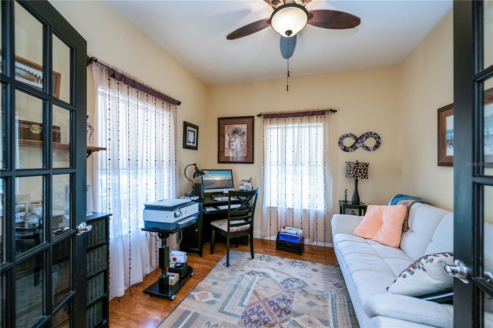 Image 23 of 68 For 1318 Red Oak Lane
