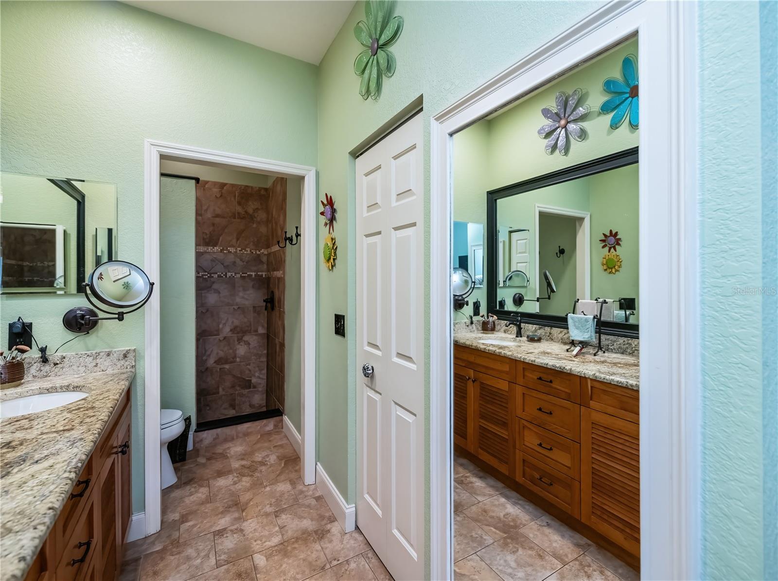 Image 30 of 68 For 1318 Red Oak Lane