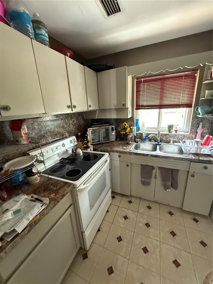 Image 5 of 18 For 2174 Schwalbe Way