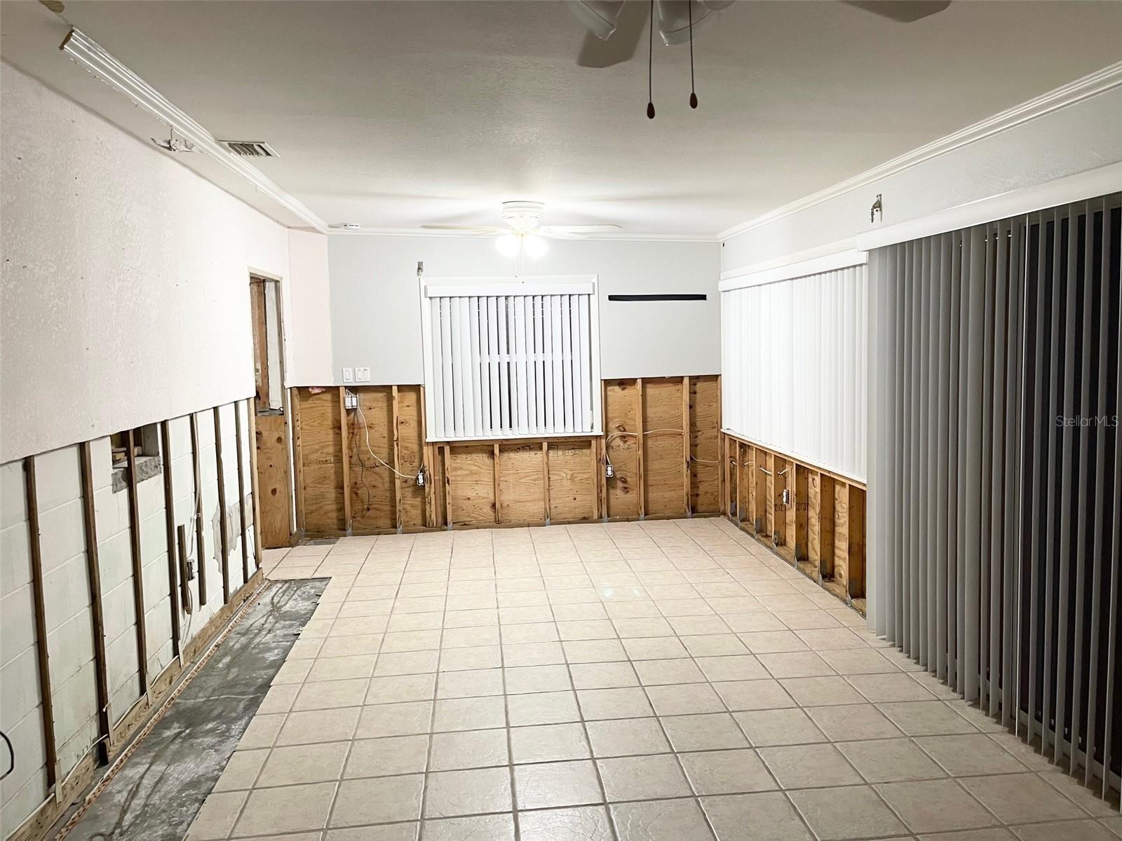 Image 15 of 26 For 617 Olympia Avenue