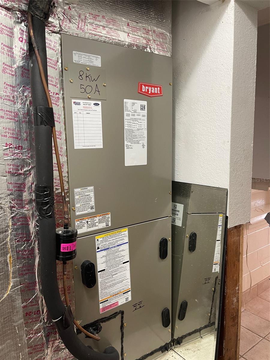 Image 18 of 26 For 617 Olympia Avenue