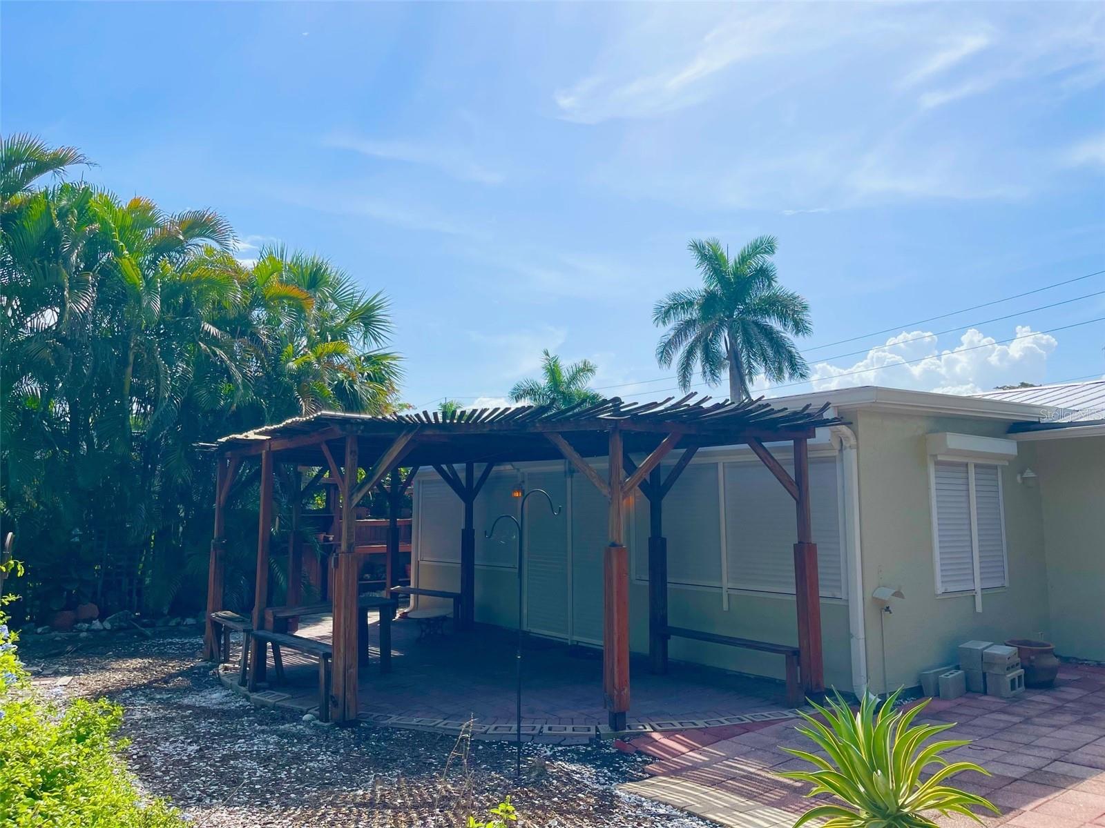 Image 25 of 26 For 617 Olympia Avenue