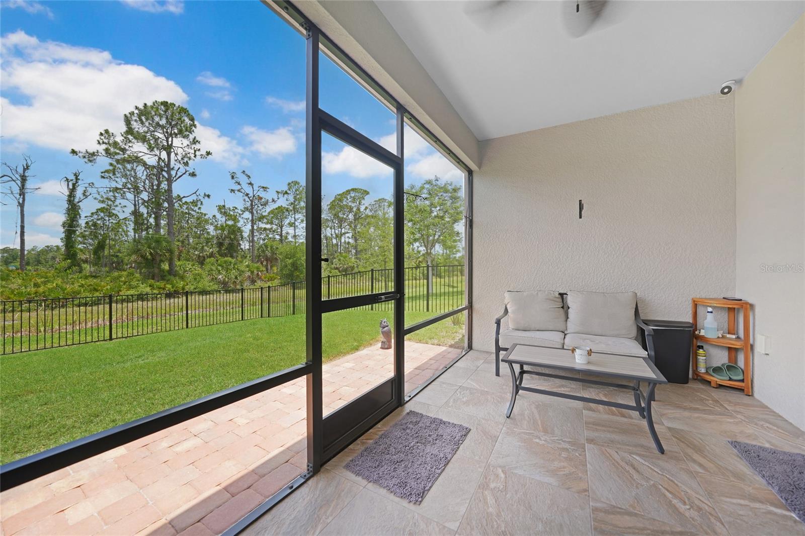 Image 33 of 48 For 15261 Mille Fiore Boulevard
