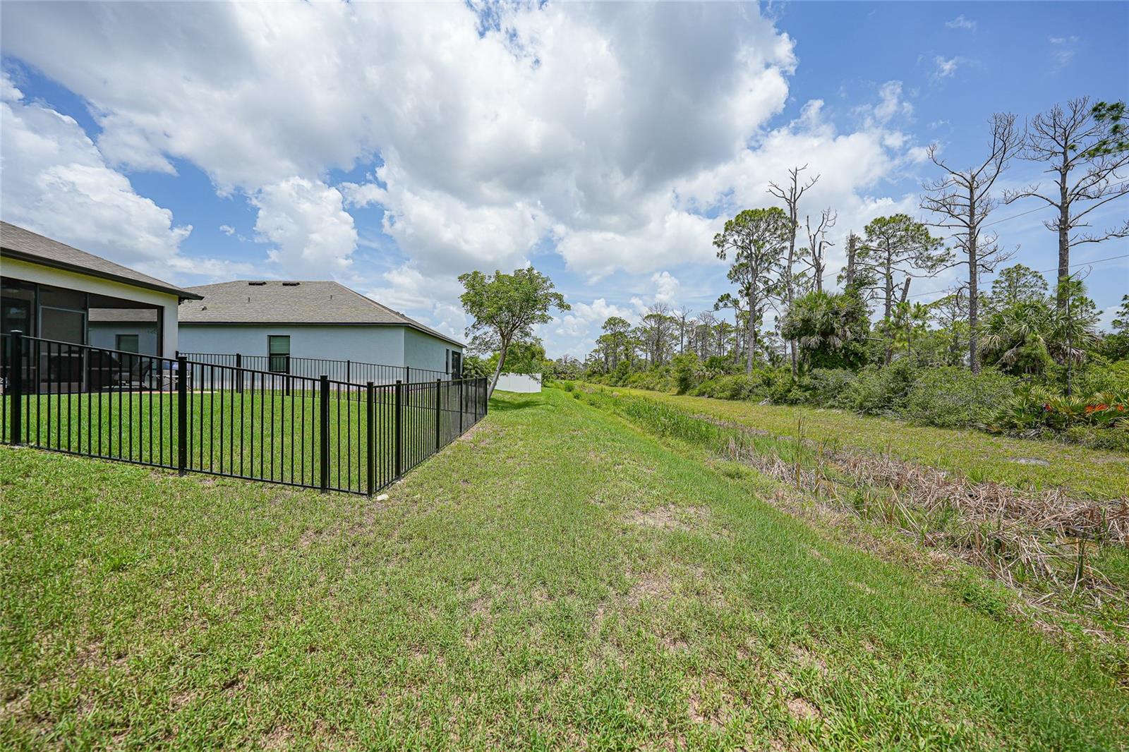 Image 39 of 48 For 15261 Mille Fiore Boulevard