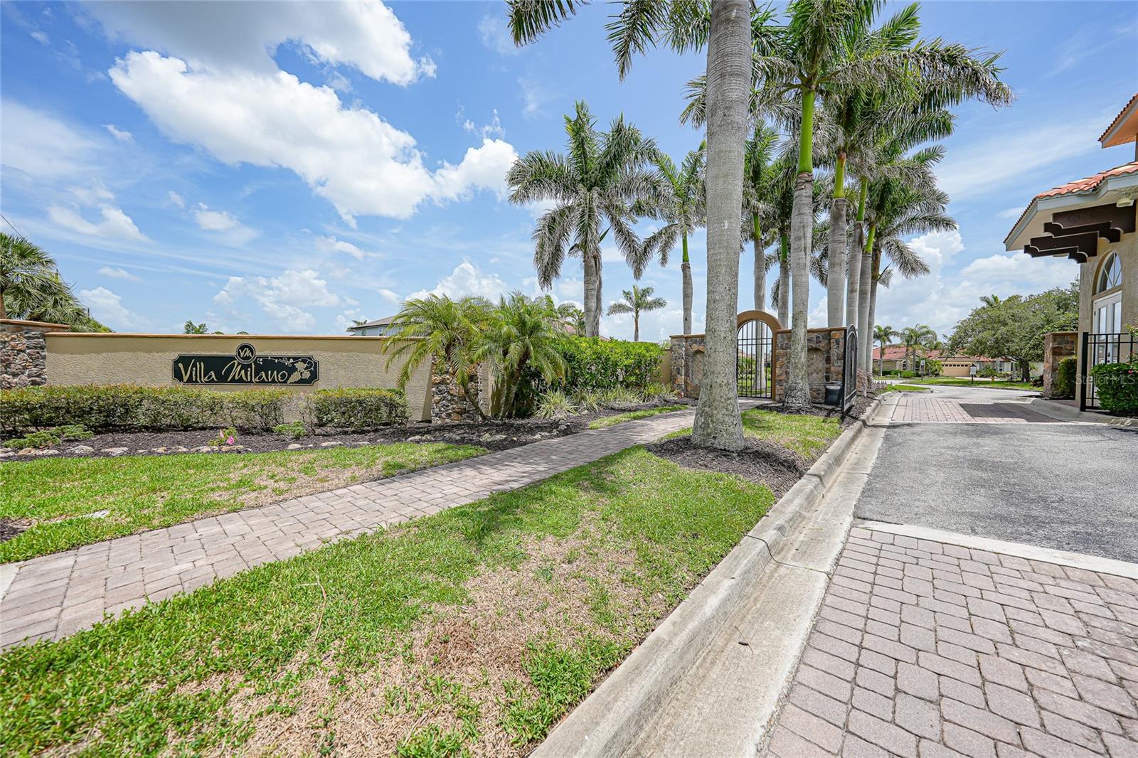 Image 42 of 48 For 15261 Mille Fiore Boulevard
