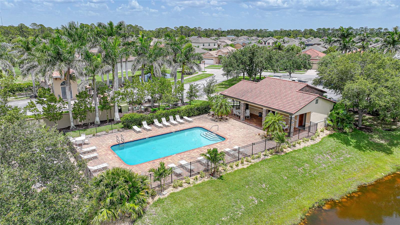 Image 44 of 48 For 15261 Mille Fiore Boulevard