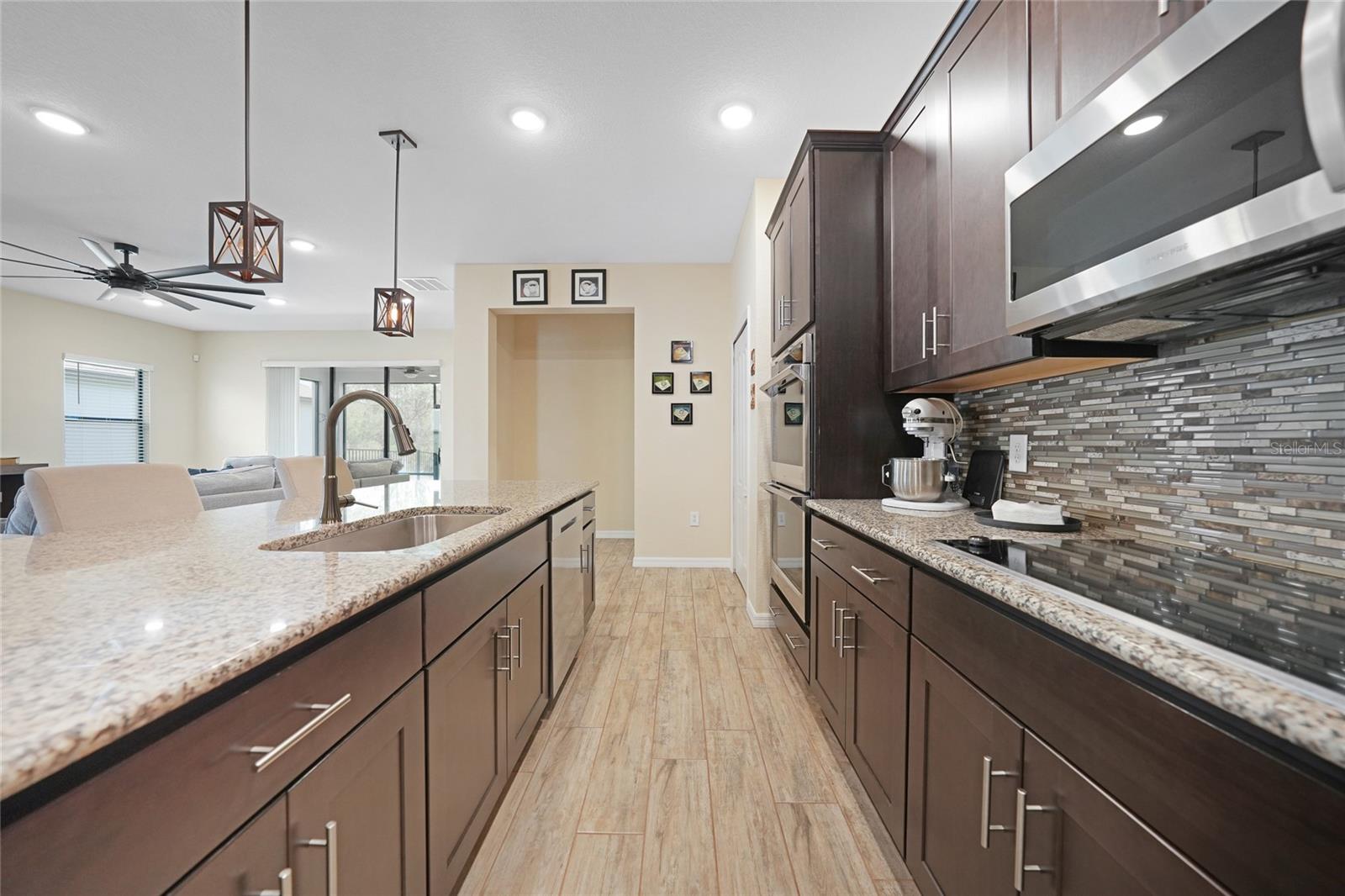 Image 9 of 48 For 15261 Mille Fiore Boulevard