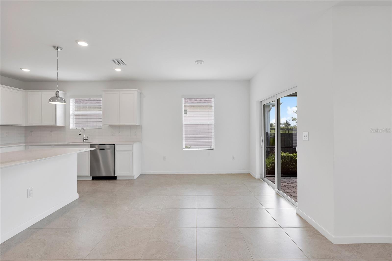 Image 13 of 26 For 42392 Cascade Drive