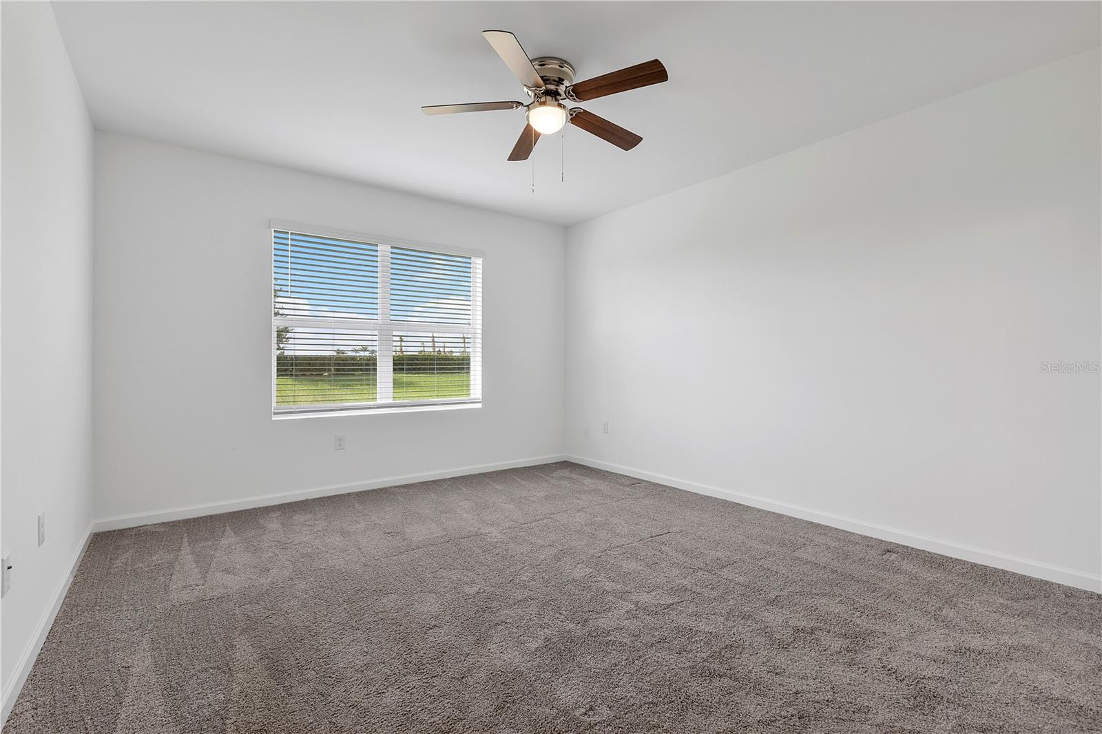 Image 19 of 26 For 42392 Cascade Drive