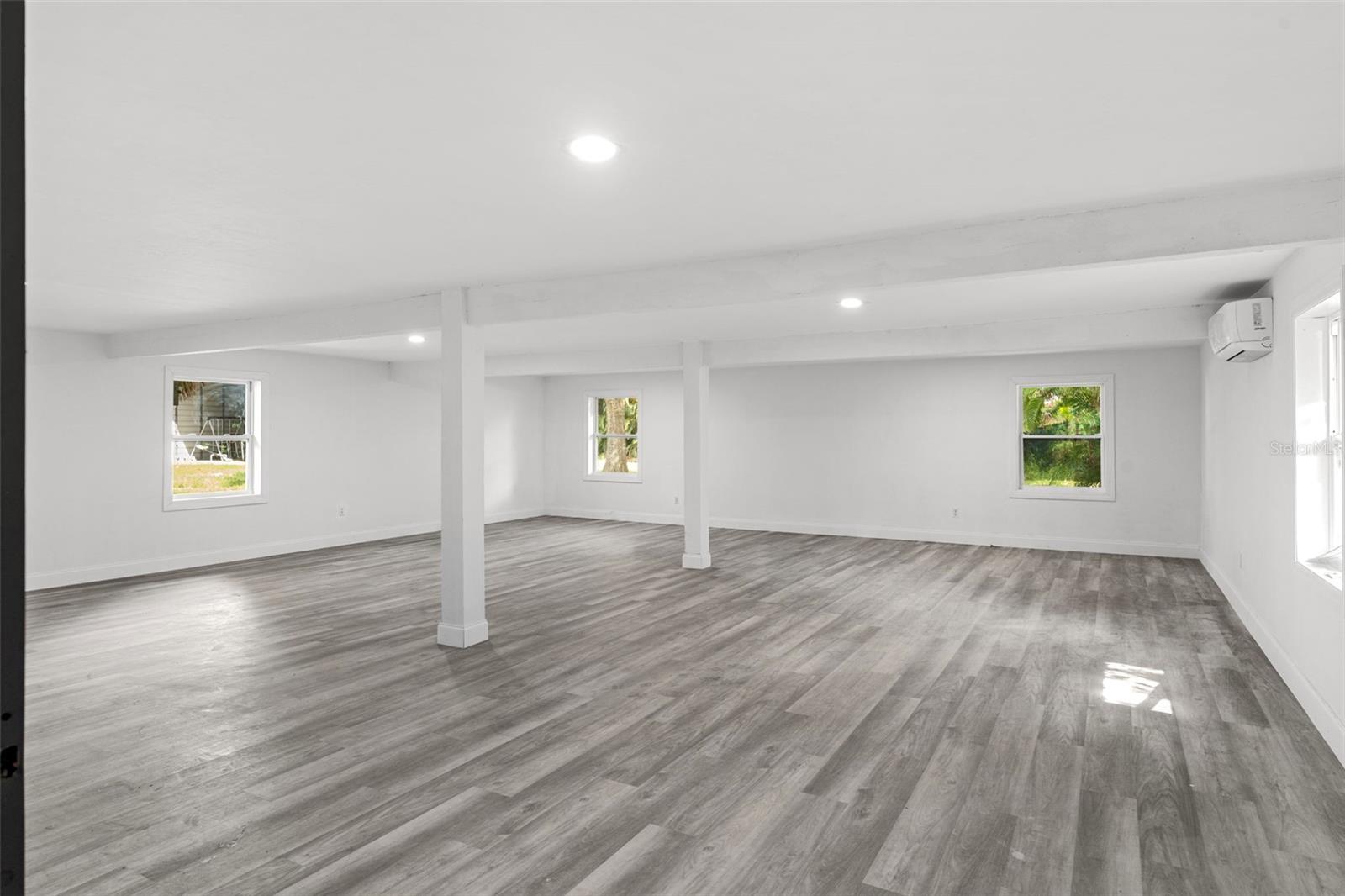 Image 14 of 53 For 4996 49th Street