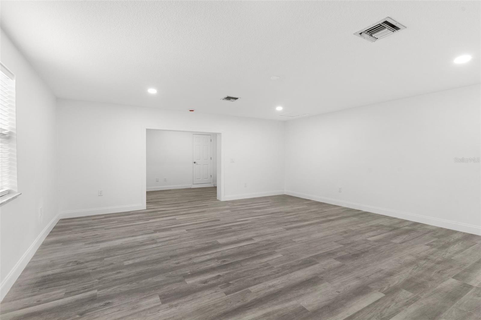 Image 19 of 53 For 4996 49th Street
