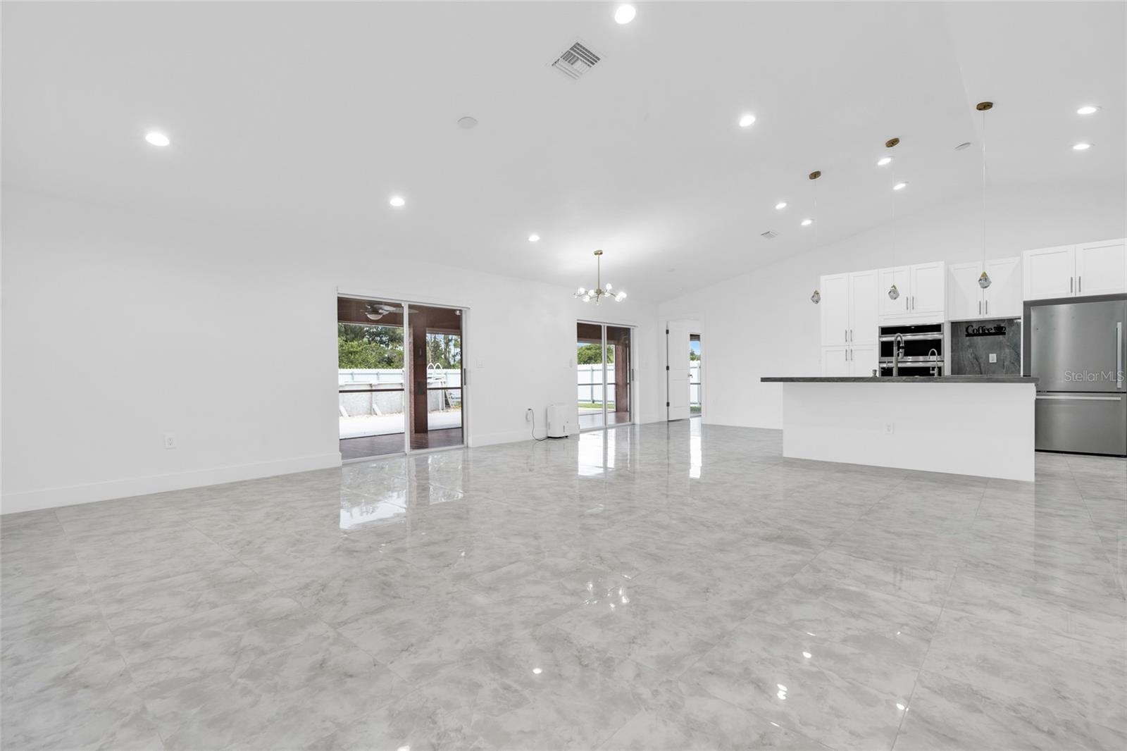 Image 27 of 48 For 3010 52nd Street W