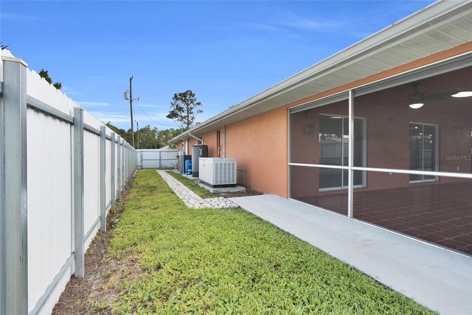 Image 38 of 48 For 3010 52nd Street W
