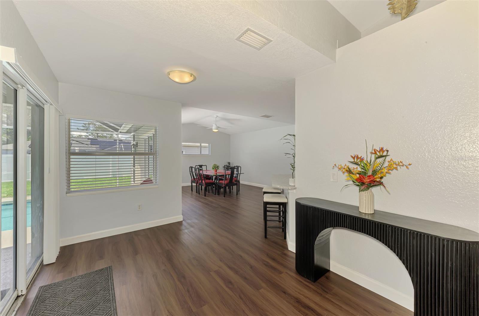 Image 16 of 64 For 4038 Corydon Avenue