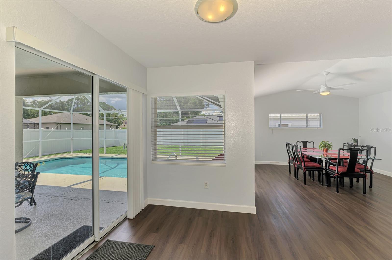 Image 17 of 64 For 4038 Corydon Avenue