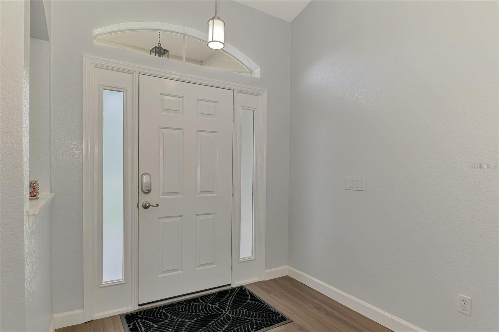 Image 7 of 64 For 4038 Corydon Avenue