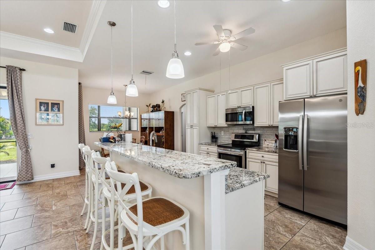 Image 10 of 41 For 1275 Blue Lake Circle