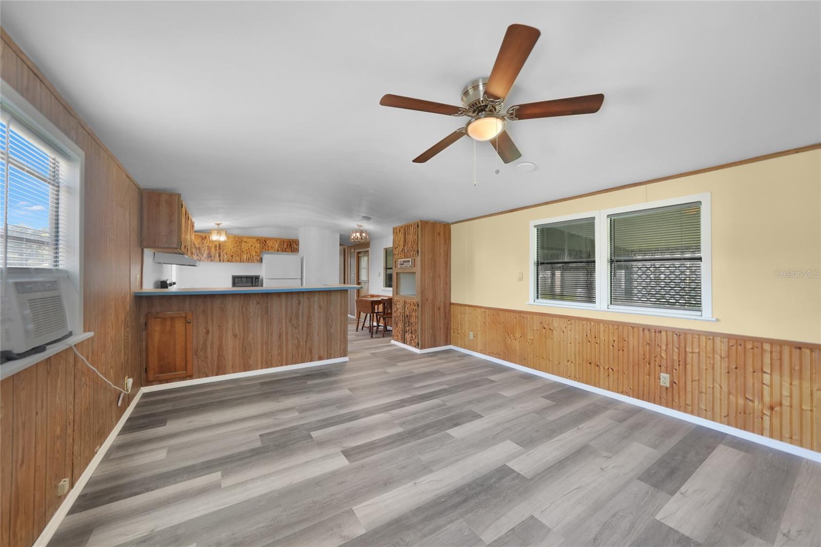 Image 4 of 35 For 1298 Lake Road