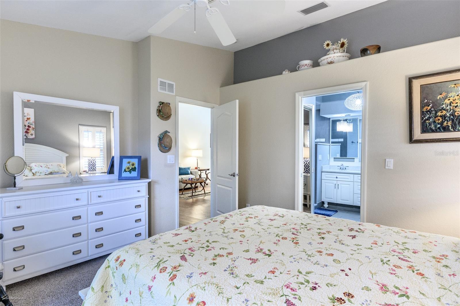 Image 31 of 44 For 3762 Tripoli Boulevard 21