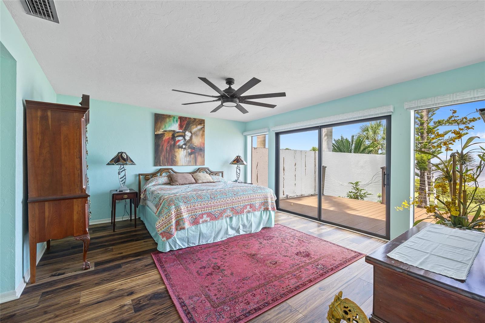 Image 13 of 42 For 25188 Marion Avenue 45