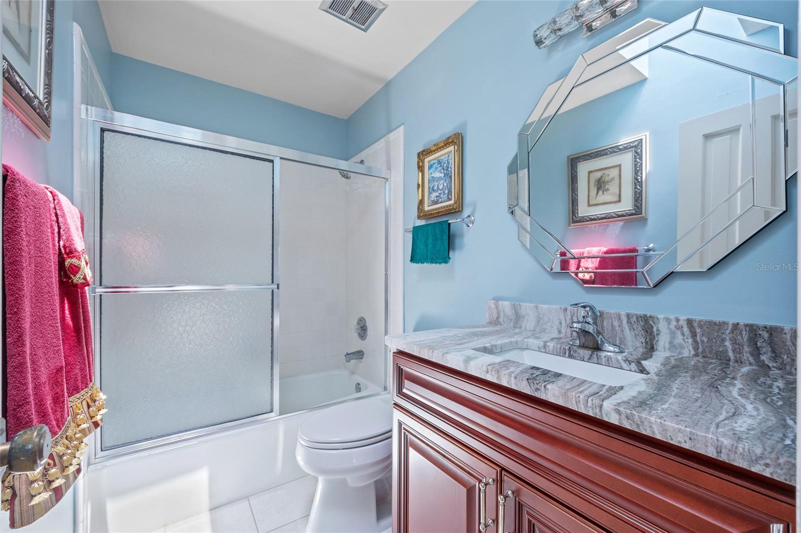 Image 19 of 42 For 25188 Marion Avenue 45